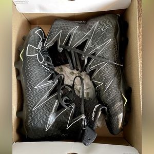 Black Under Armor lacrosse cleats size 8.5